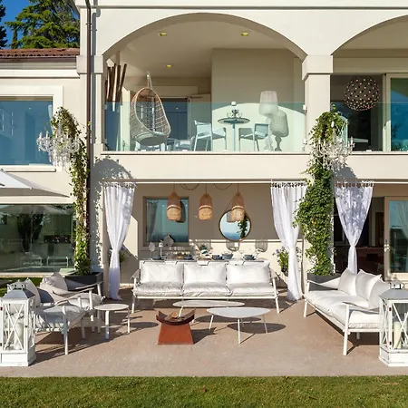 Belvedere *